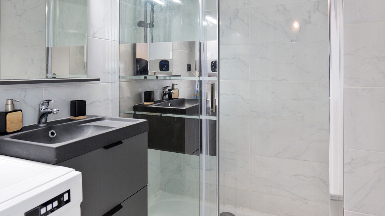 Photo of Bathroom in Les Cevennes