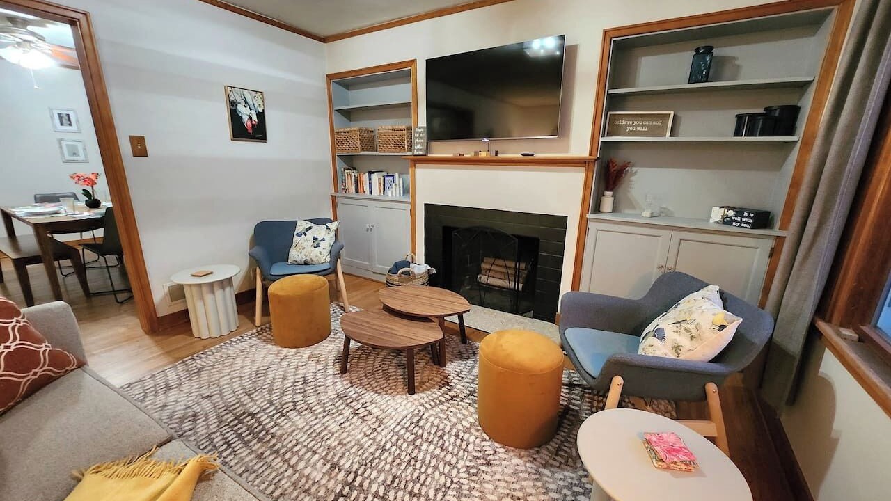 Photo of Livingroom in Ames