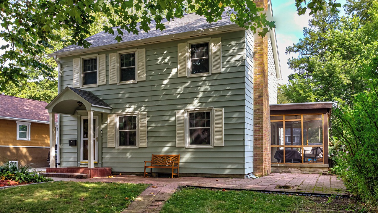 Photo of Others in Ames