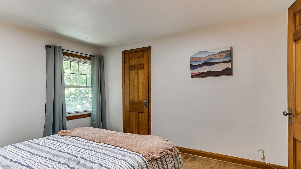 Photo of Others in Ames