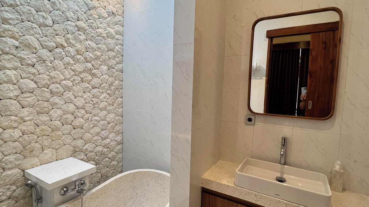 Photo of Bathroom in Padangsambian Klod