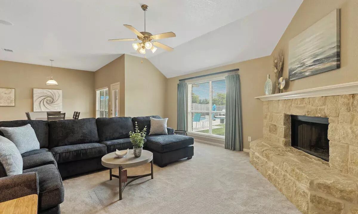 Photo of Livingroom in Watauga
