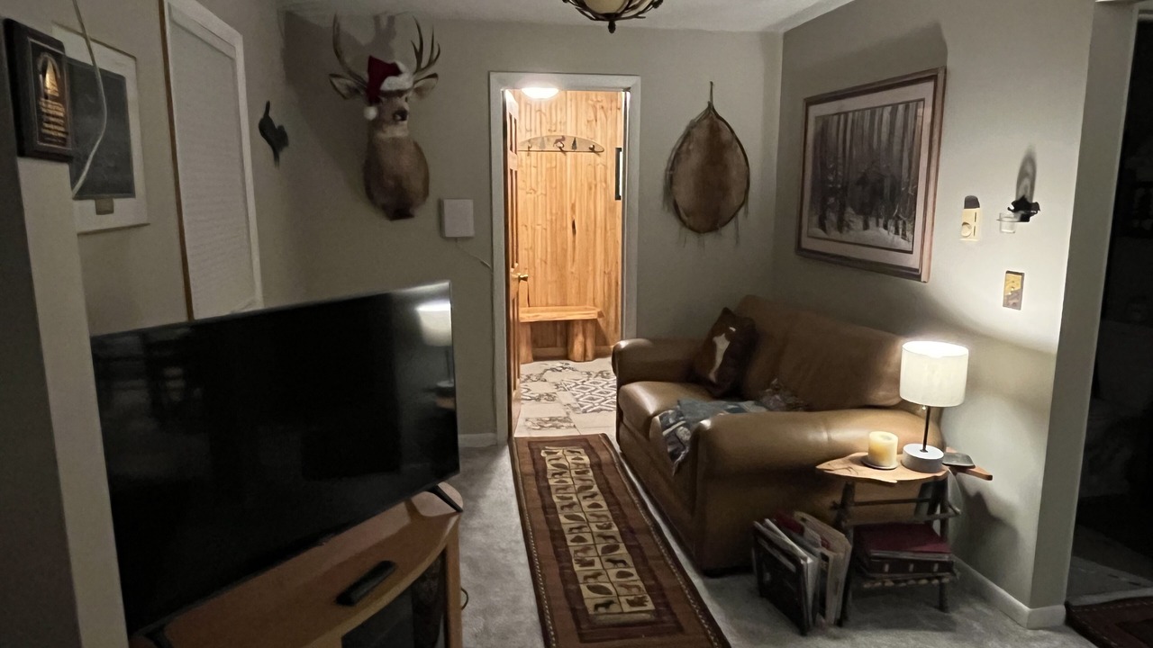 Photo of Bedroom in Cadillac