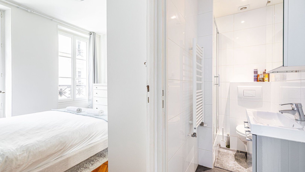 Photo of Bathroom in Batignolles