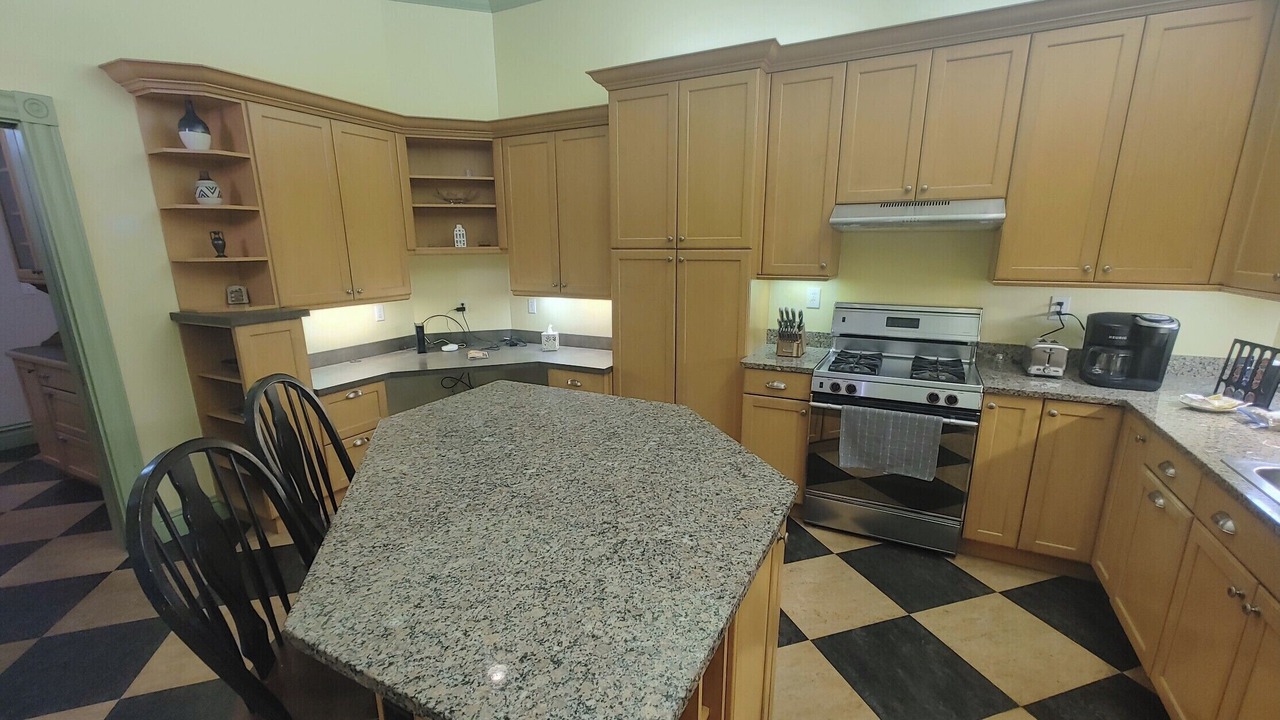 Photo of Kitchen in Lafayette Square