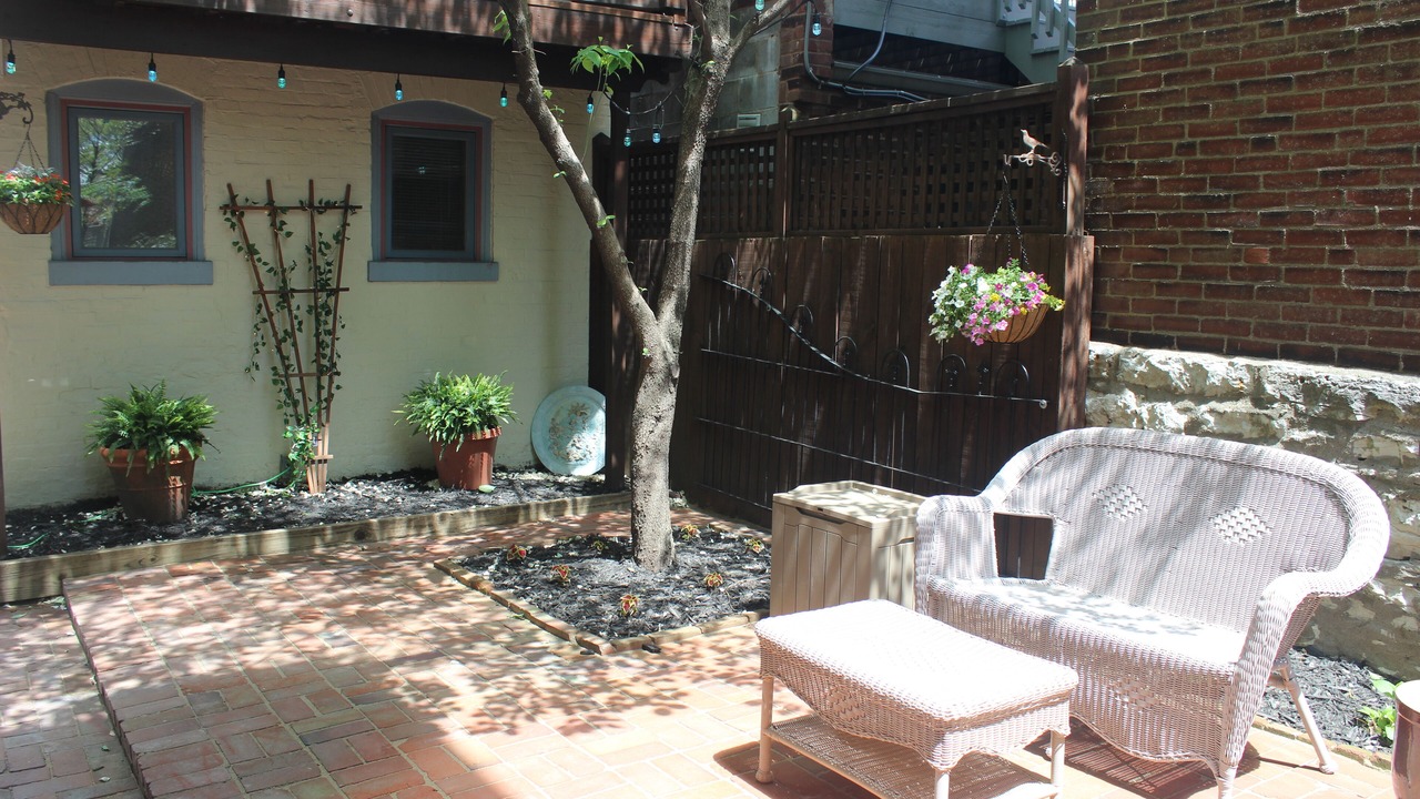 Photo of Patio Balcony in Lafayette Square