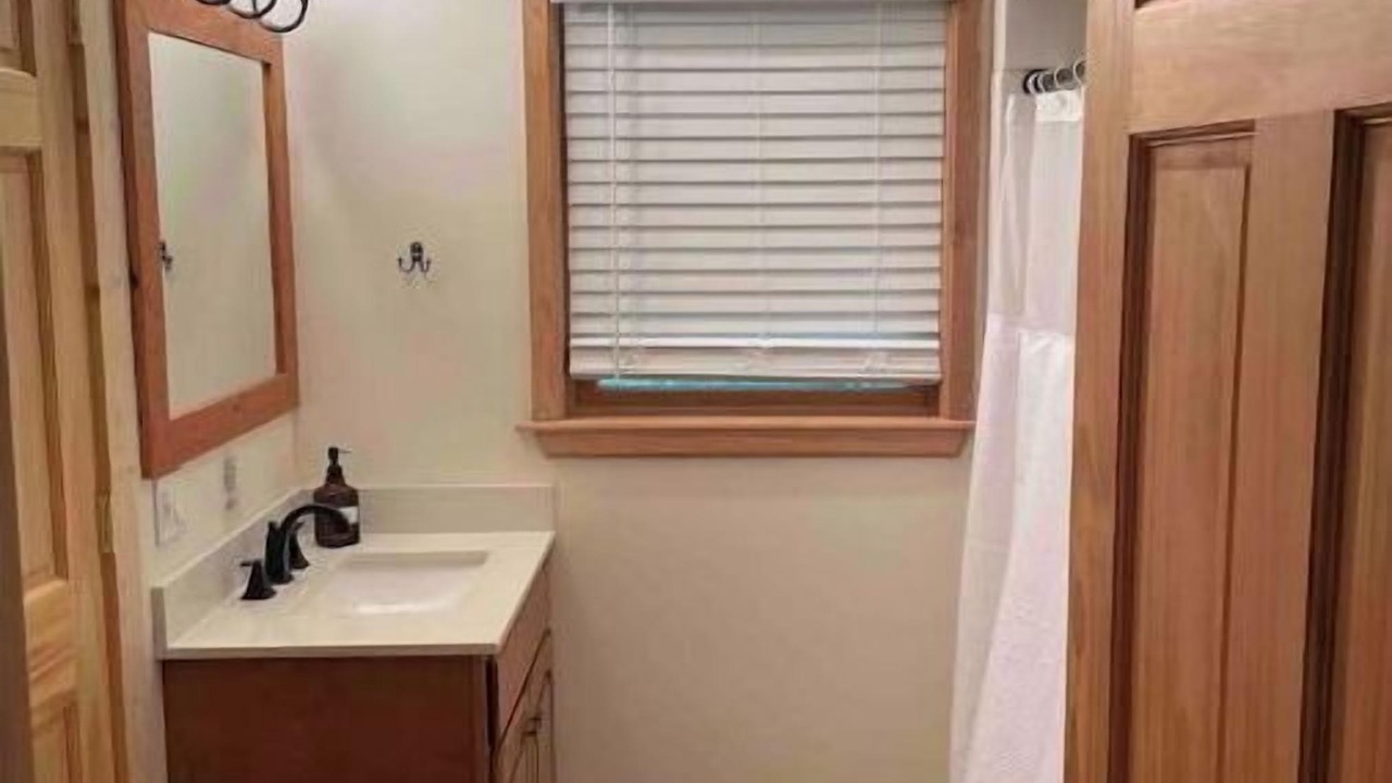 Photo of Bathroom in Town of Webb