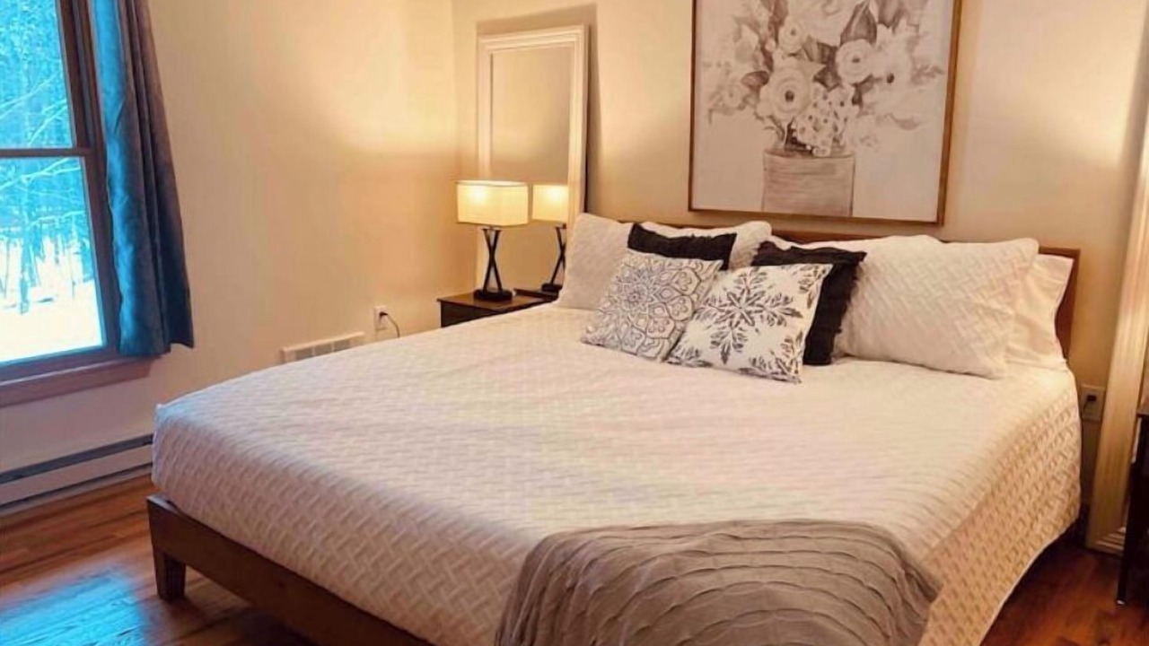 Photo of Bedroom in Town of Webb