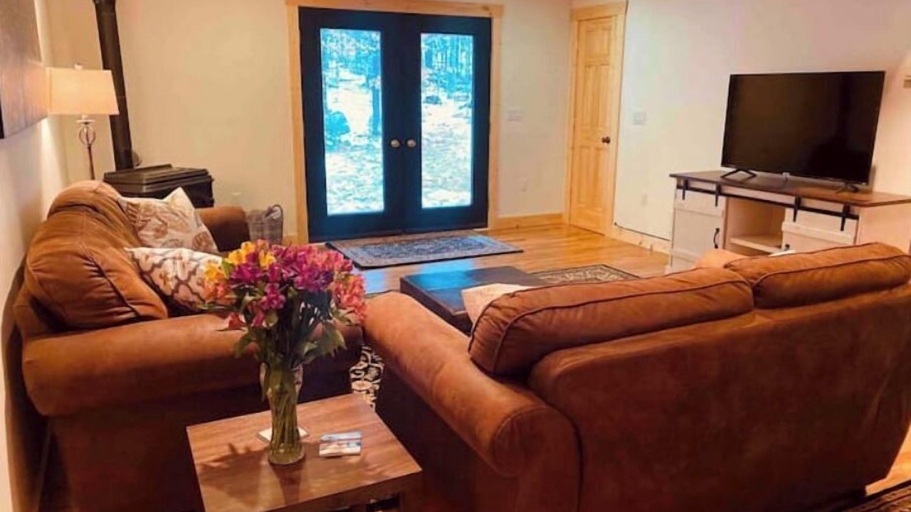 Photo of Livingroom in Town of Webb