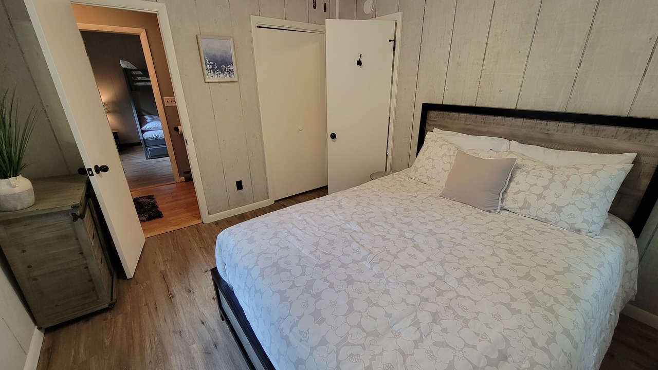 Photo of Bedroom in Hamlin