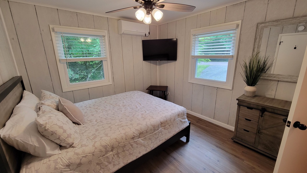 Photo of Bedroom in Hamlin