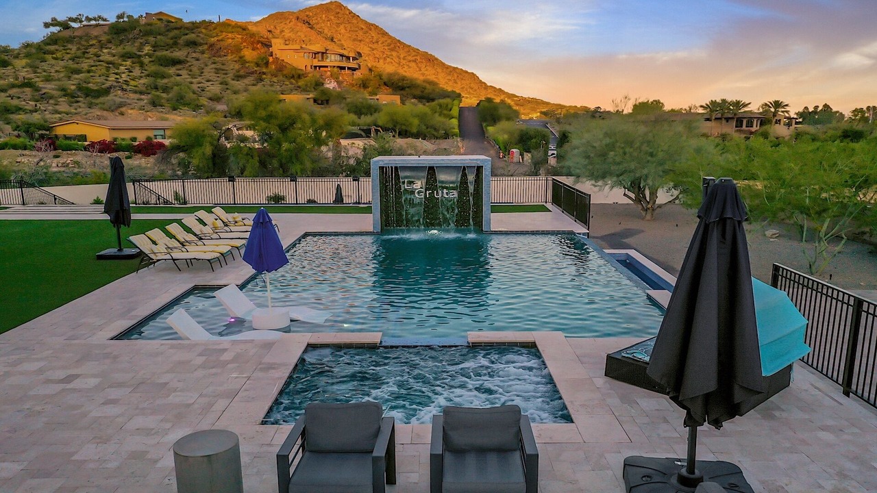 Photo of Outdoor in Paradise Hills