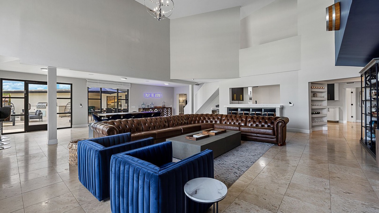 Photo of Outdoor in Paradise Hills