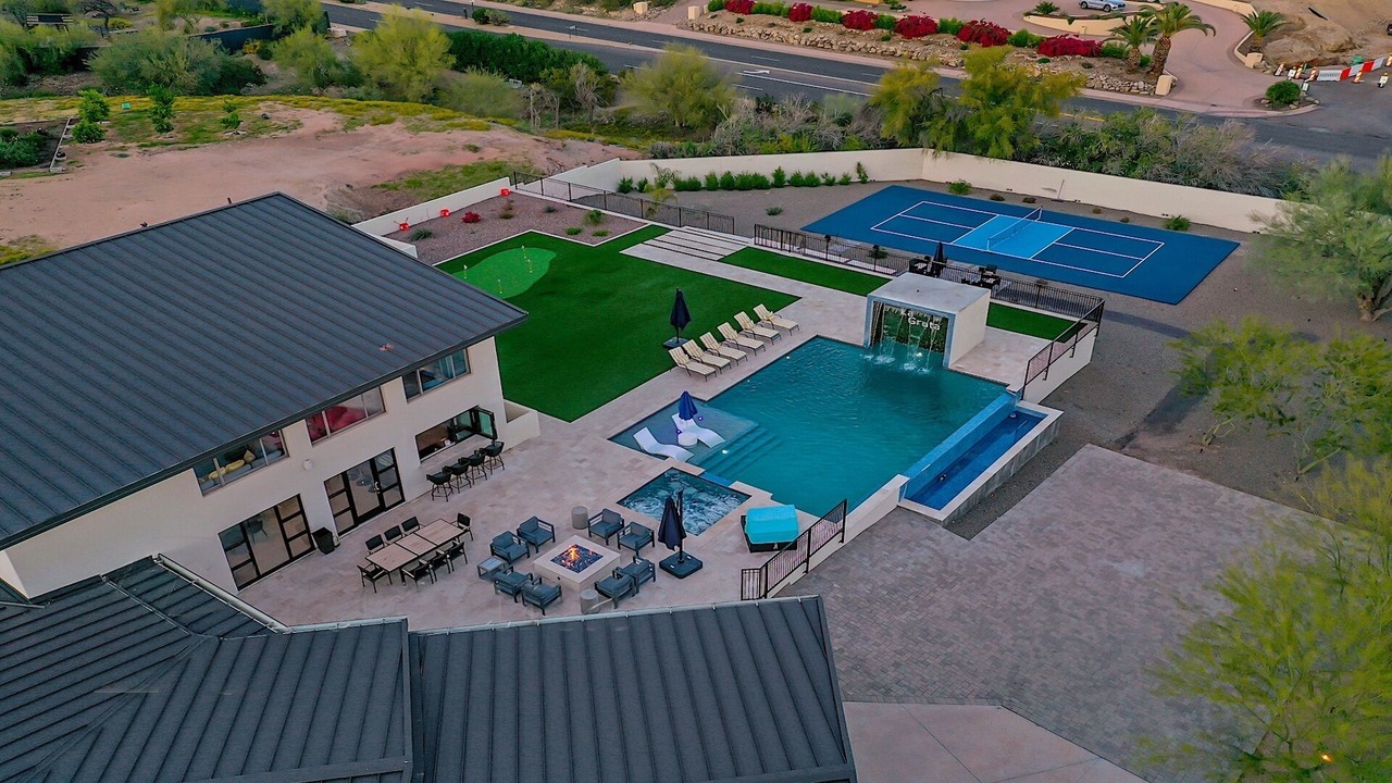 Photo of Outdoor in Paradise Hills