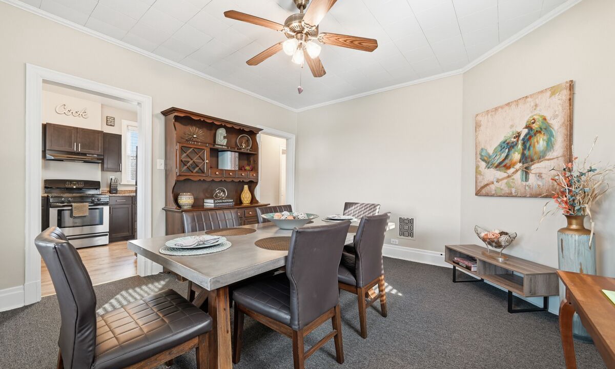 Photo of Livingroom in Brighton Heights