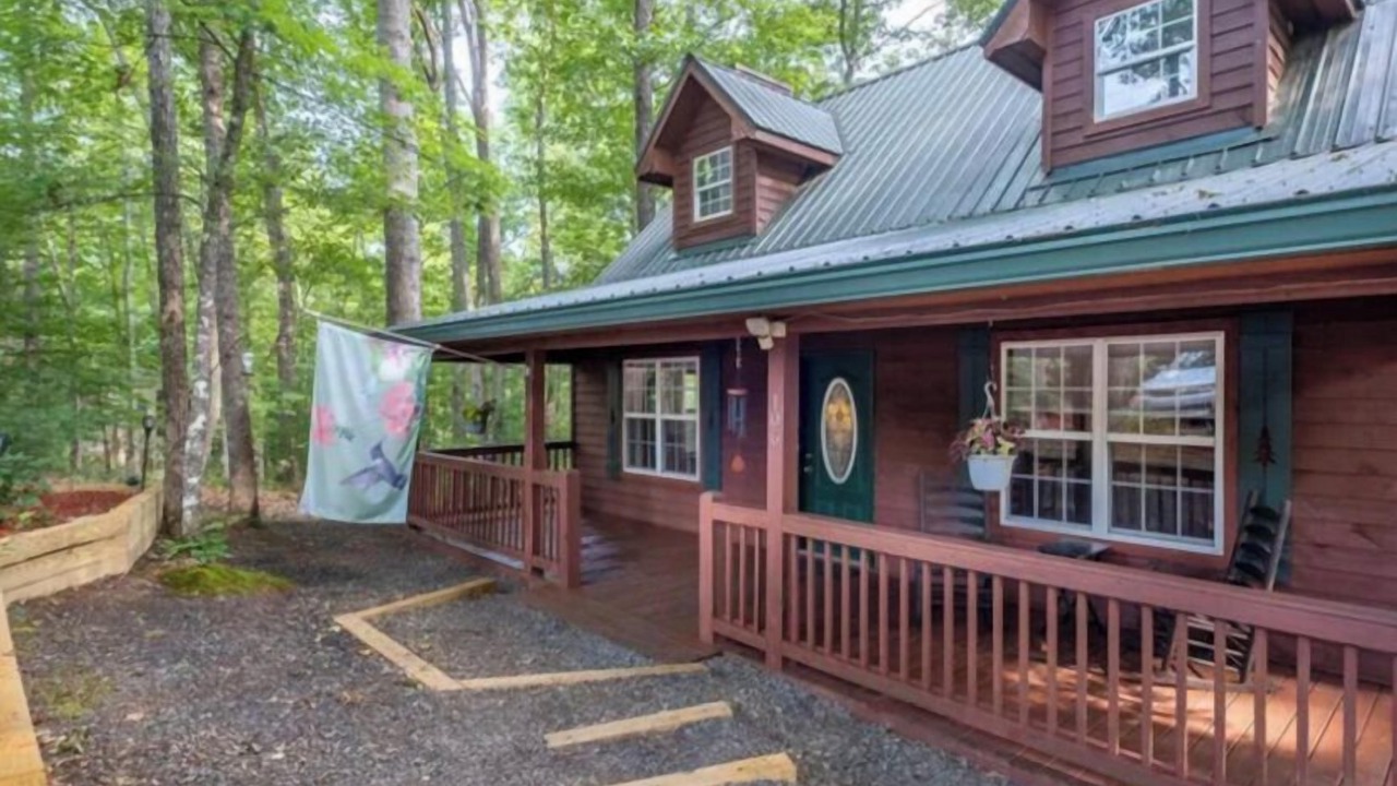 Photo of Outdoor in Tarheel