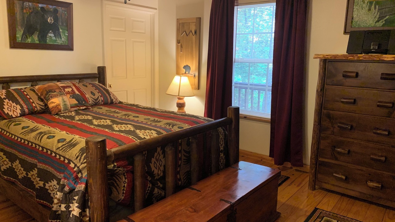 Photo of Bedroom in Tarheel