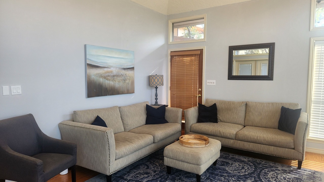 Photo of Livingroom in Burnet