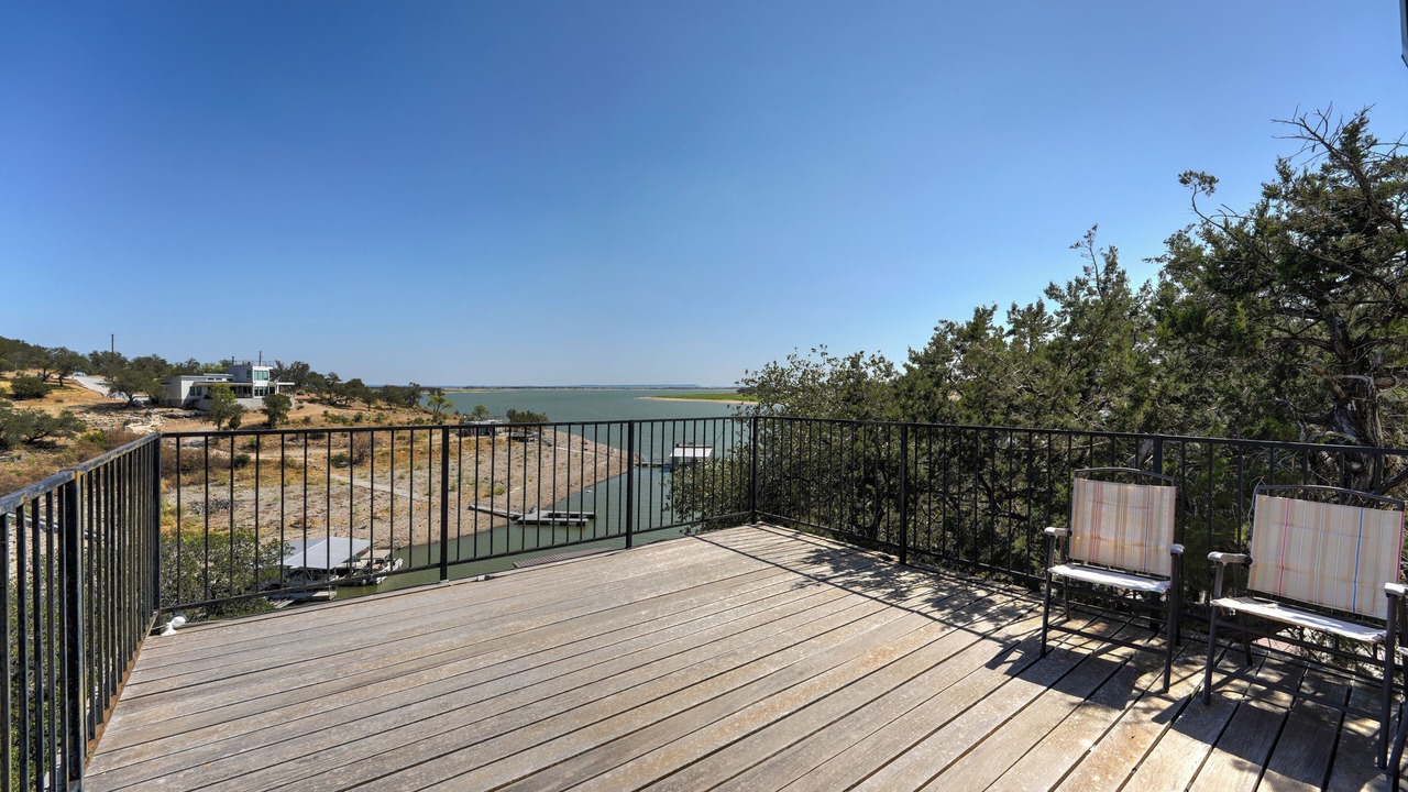 Photo of Patio Balcony in Burnet
