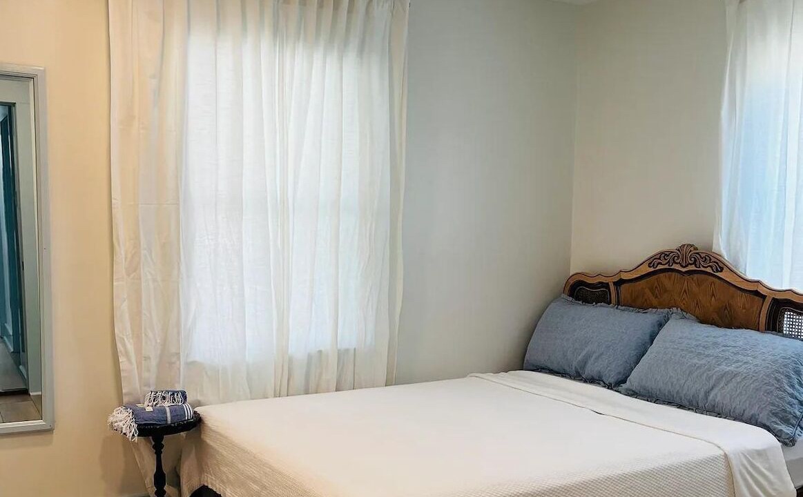 Photo of Bedroom in Cut Off