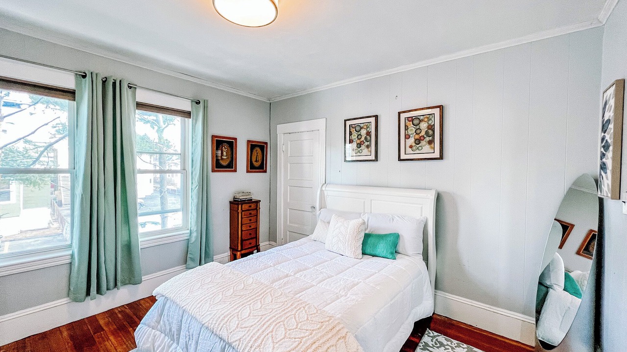 Photo of Bedroom in Winthrop