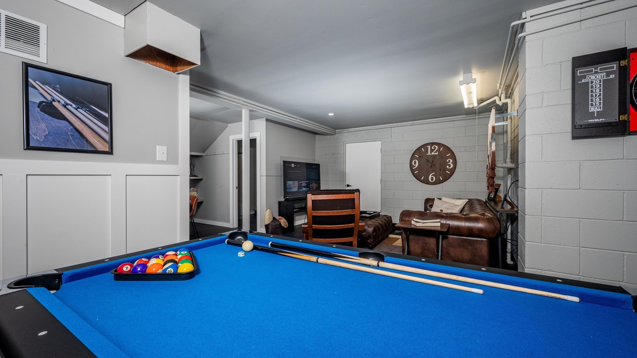 Photo of Bedroom in Helmsburg