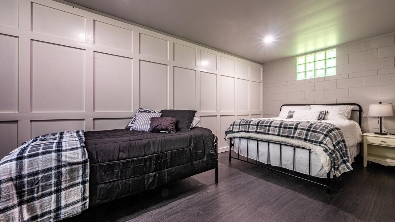 Photo of Bedroom in Helmsburg