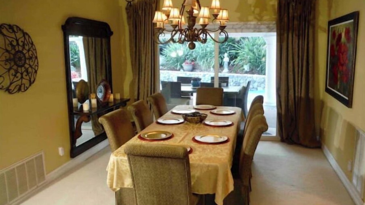 Photo of Bedroom in Lake Hodges