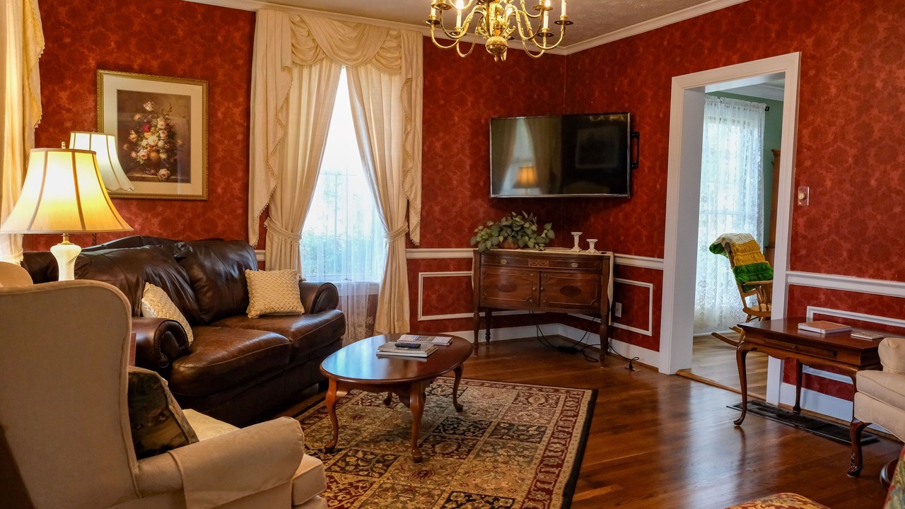 Photo of Livingroom in Keene