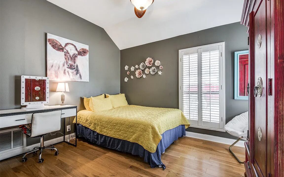 Photo of Bedroom in Era