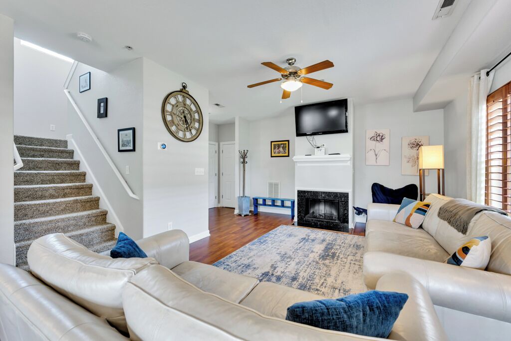 Photo of Livingroom in Northeast Virginia Beach