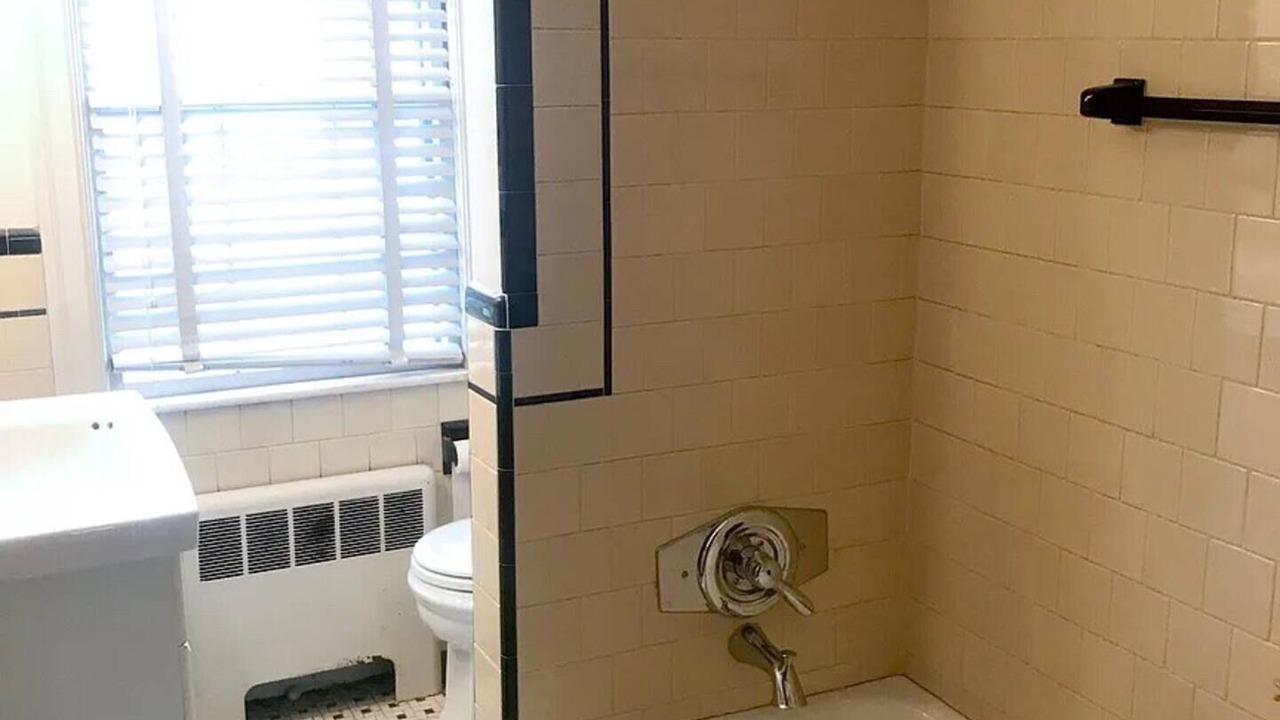 Photo of Bathroom in Elmhurst