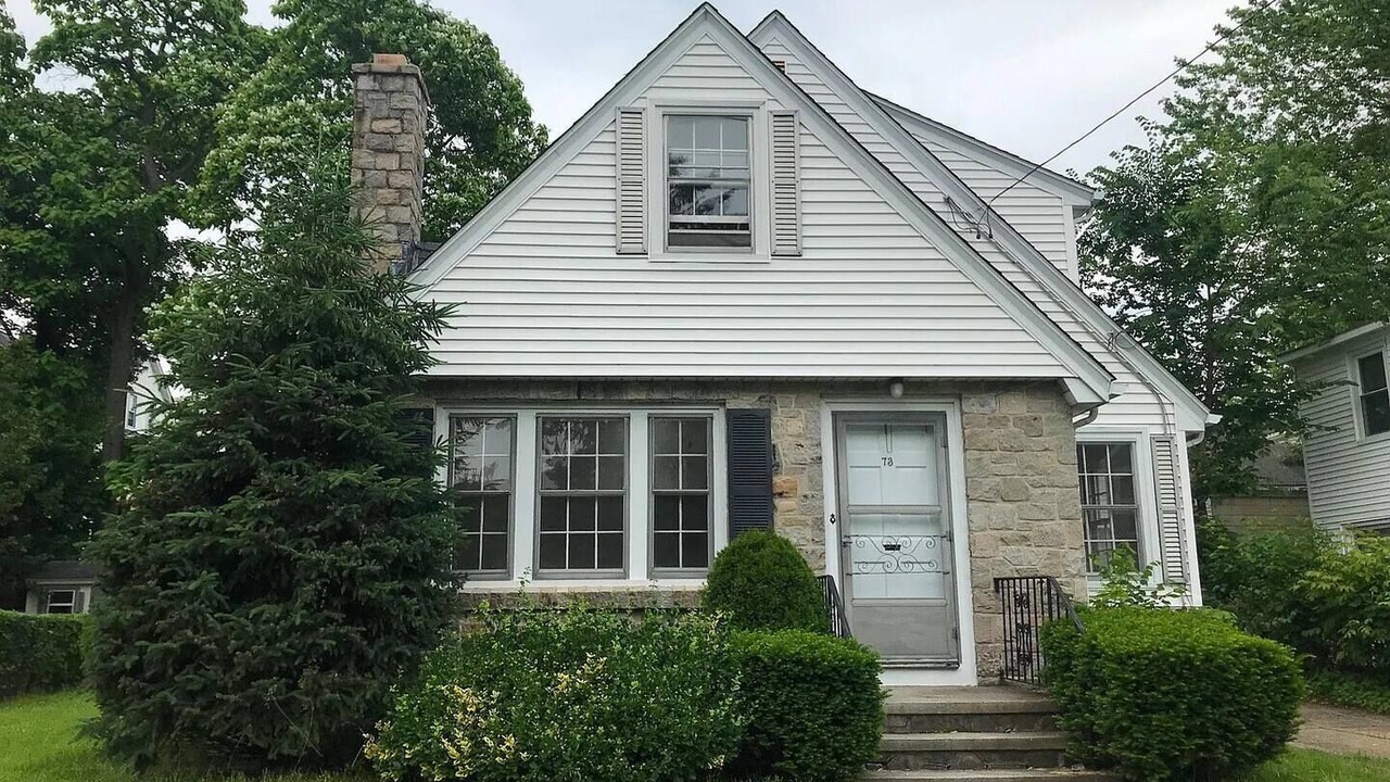 Photo of Outdoor in Elmhurst