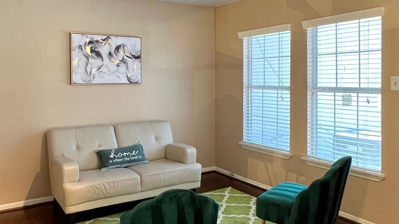 Photo of Livingroom in Northeast Houston