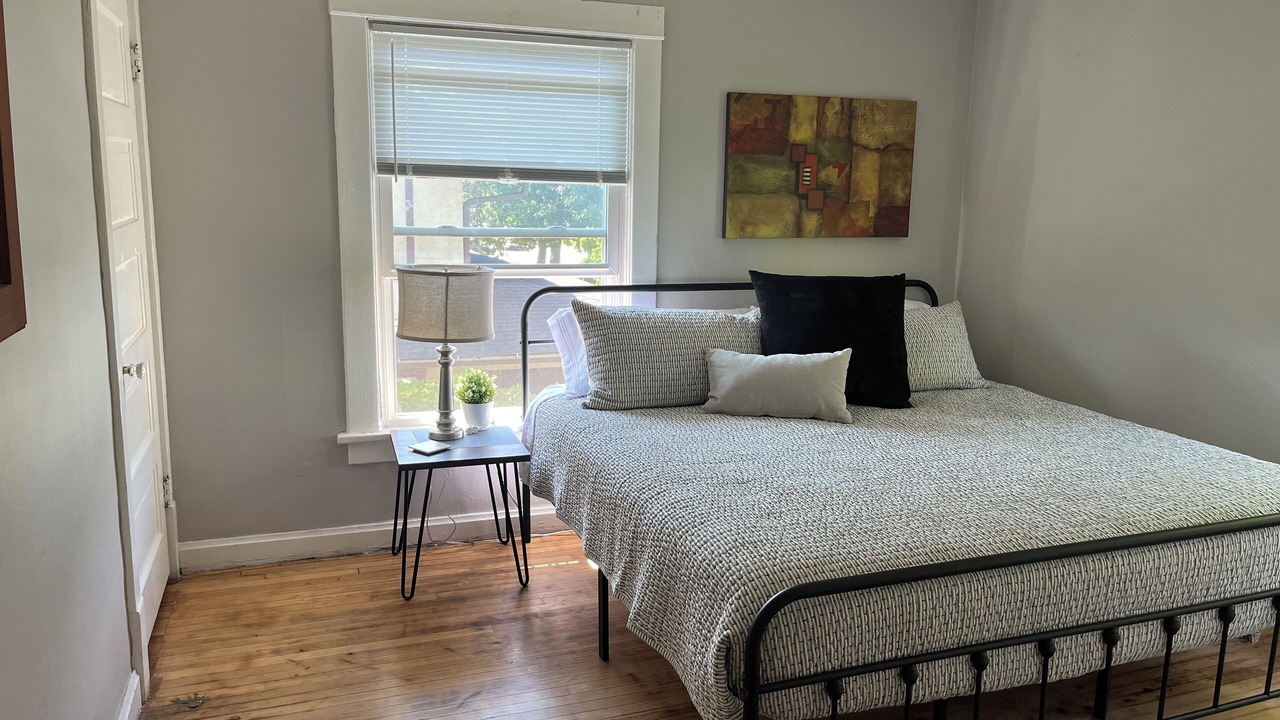 Photo of Bedroom in Des Moines