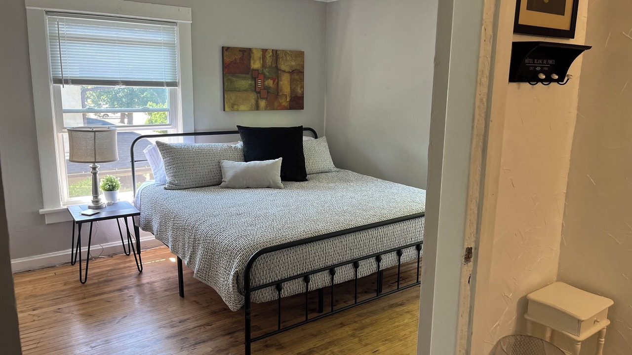 Photo of Bedroom in Des Moines