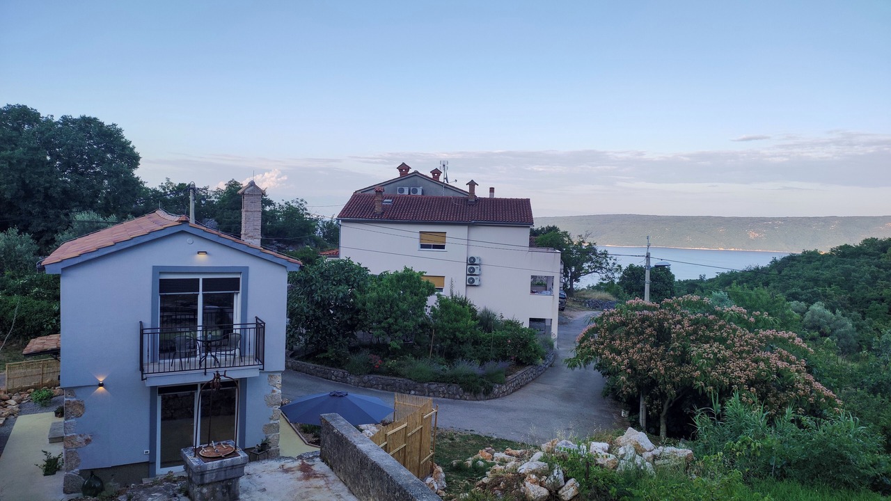 Photo of Outdoor in Brsec