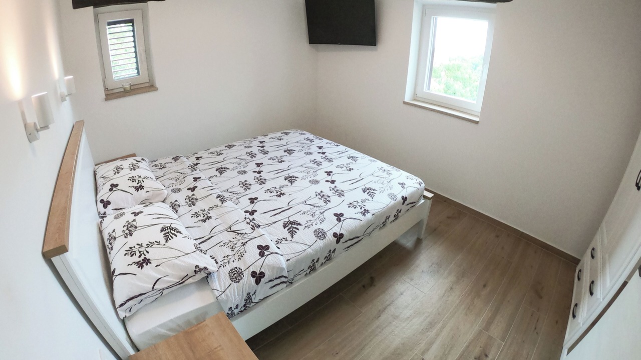 Photo of Bedroom in Brsec