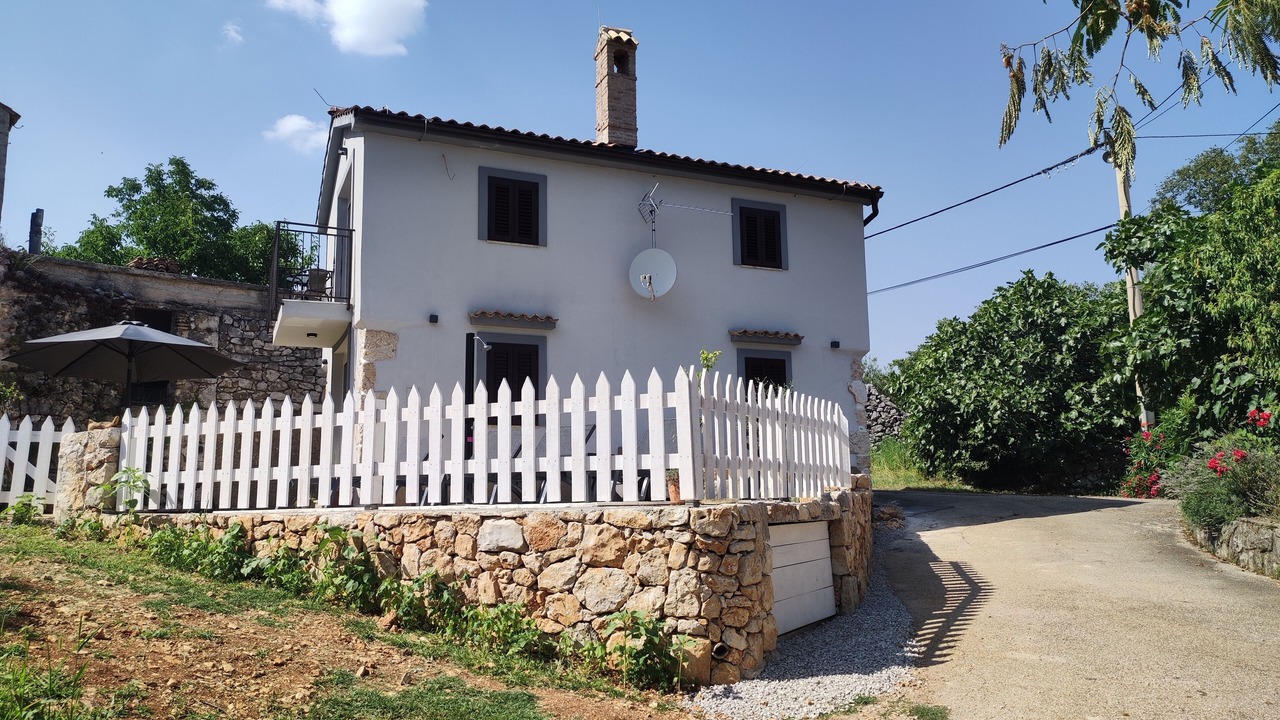 Photo of Outdoor in Brsec