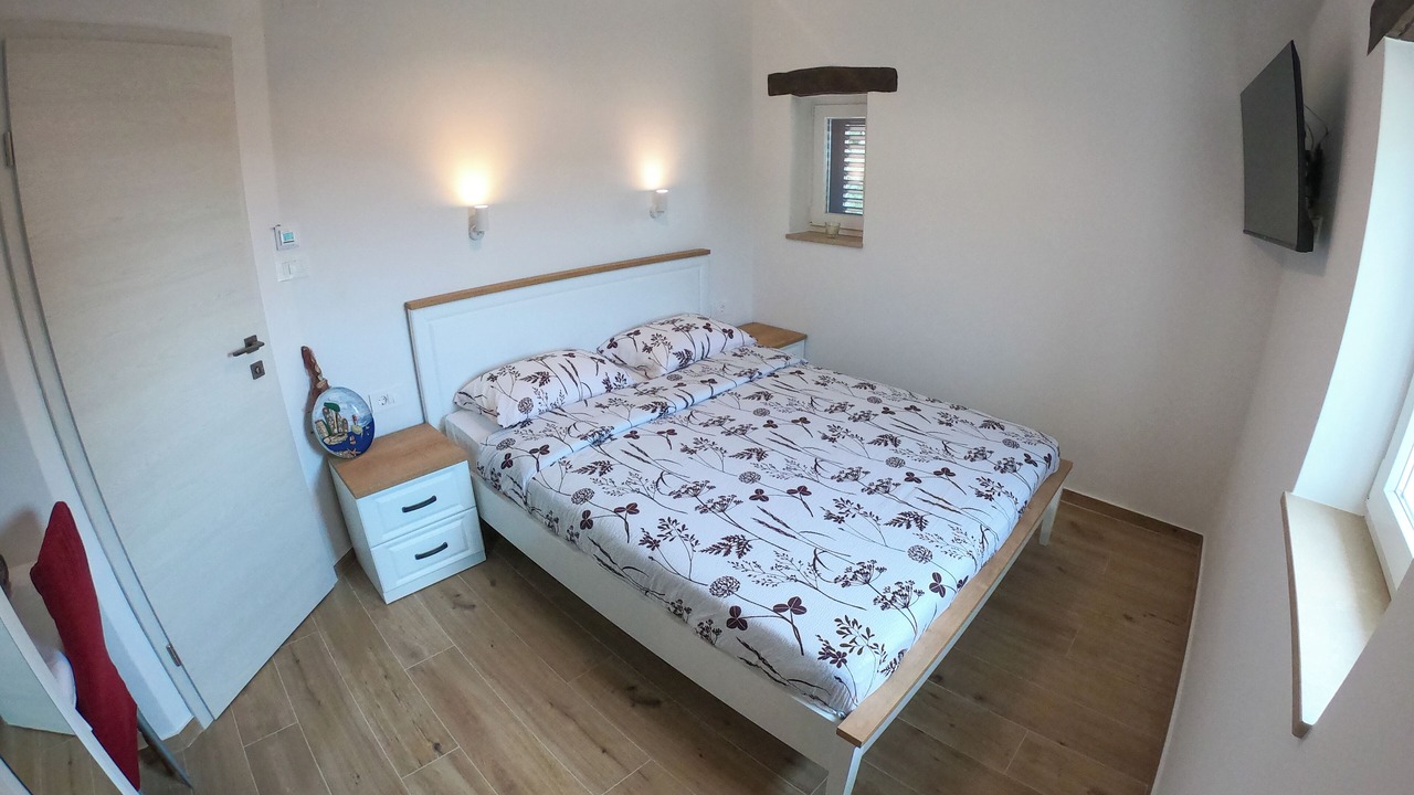 Photo of Bedroom in Brsec