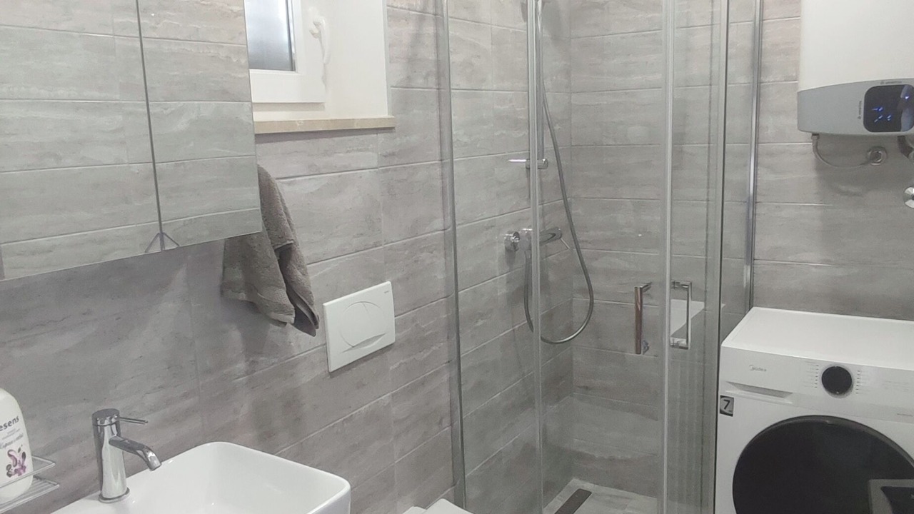 Photo of Bathroom in Brsec