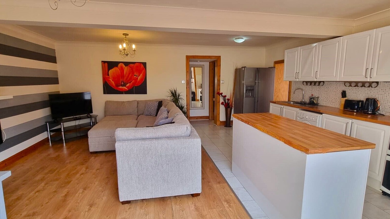 Photo of Livingroom in Gilmerton