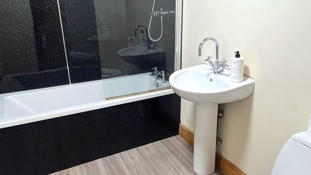 Photo of Bathroom in Gilmerton