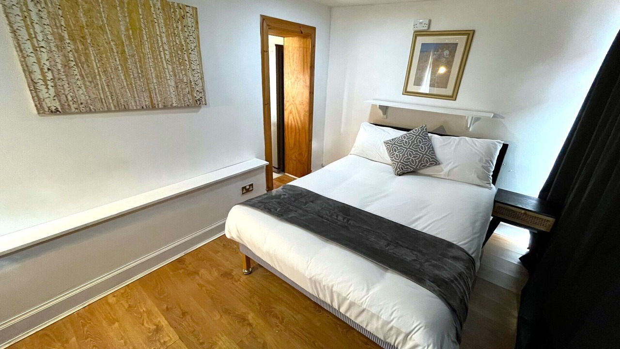 Photo of Bedroom in Gilmerton
