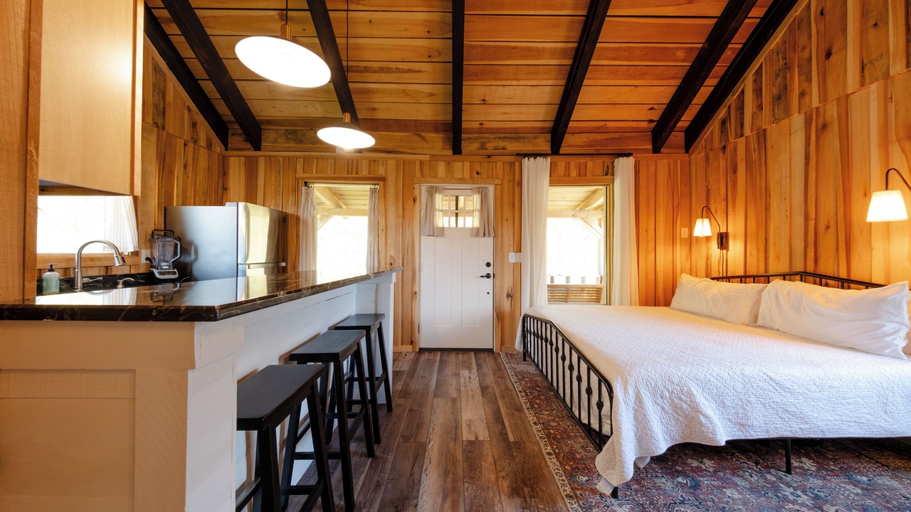 Photo of Bedroom in Smithville