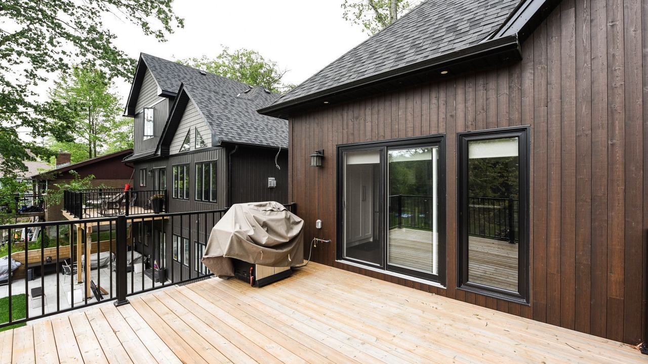 Photo of Patio Balcony in Wasaga Beach