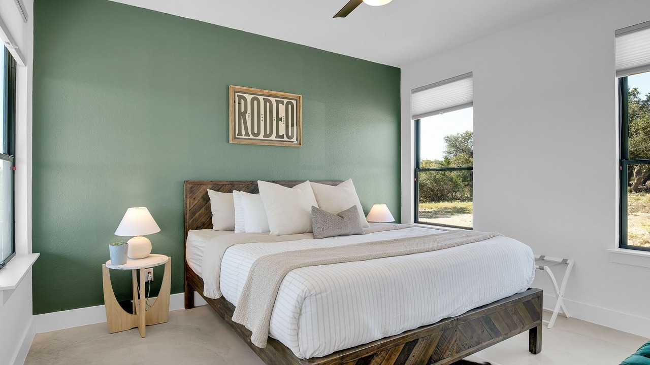 Photo of Bedroom in Kendalia
