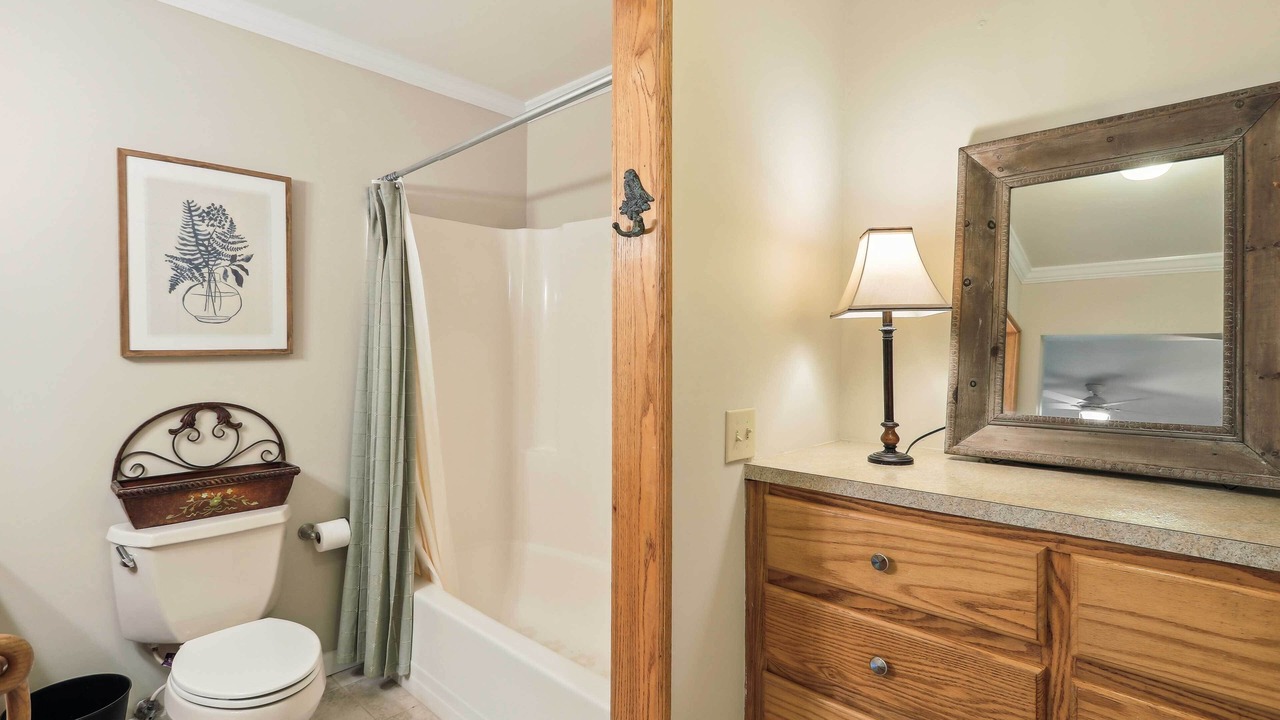Photo of Bathroom in Pine Mountain Valley