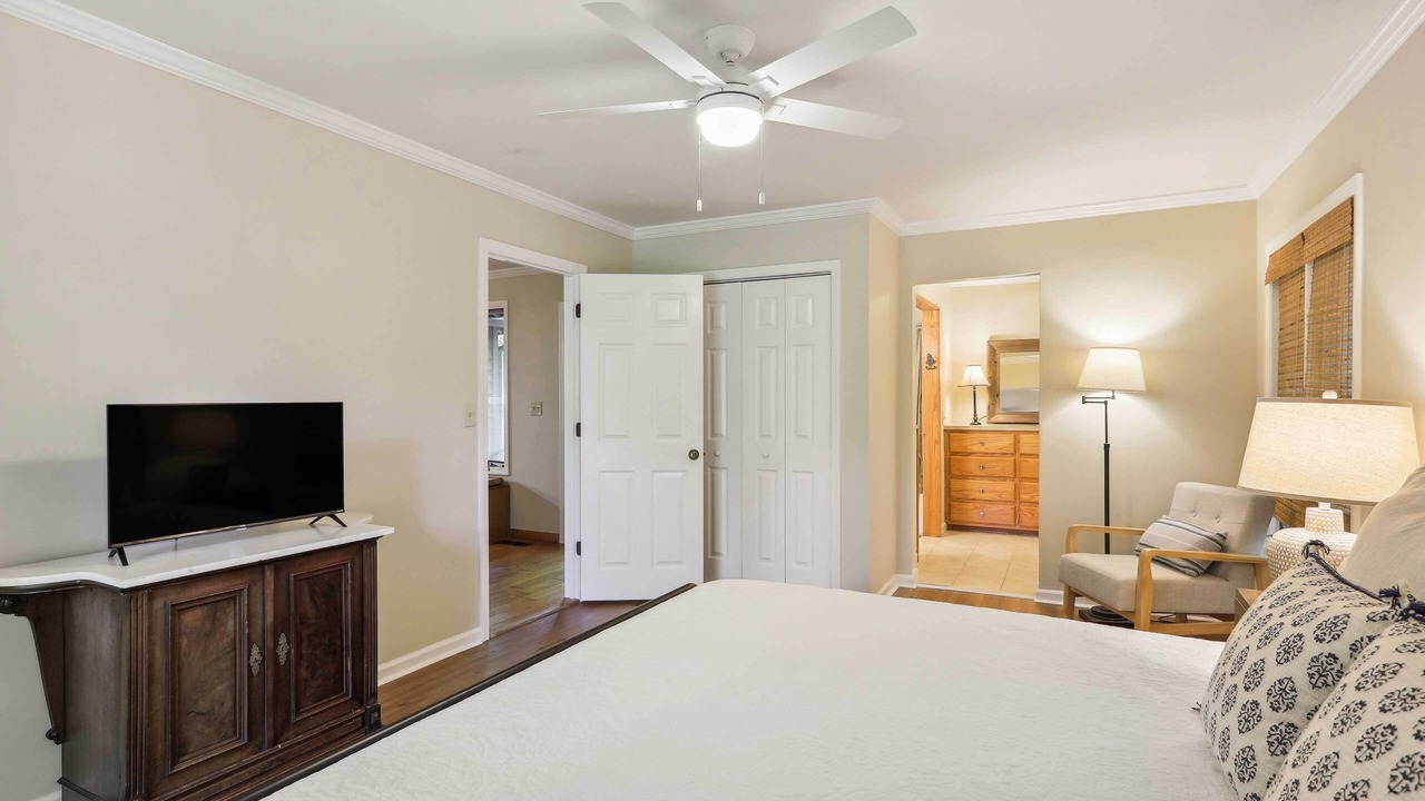 Photo of Bedroom in Pine Mountain Valley