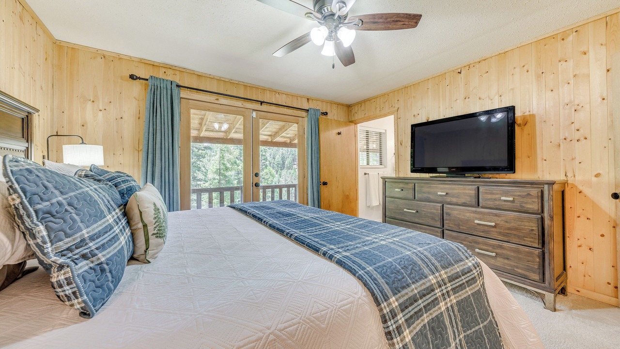 Photo of Bedroom in Cloudcroft